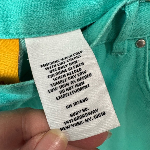 💎Ruby Rd. Turquoise Beaded Capris, 16💎 - Picture 6 of 7